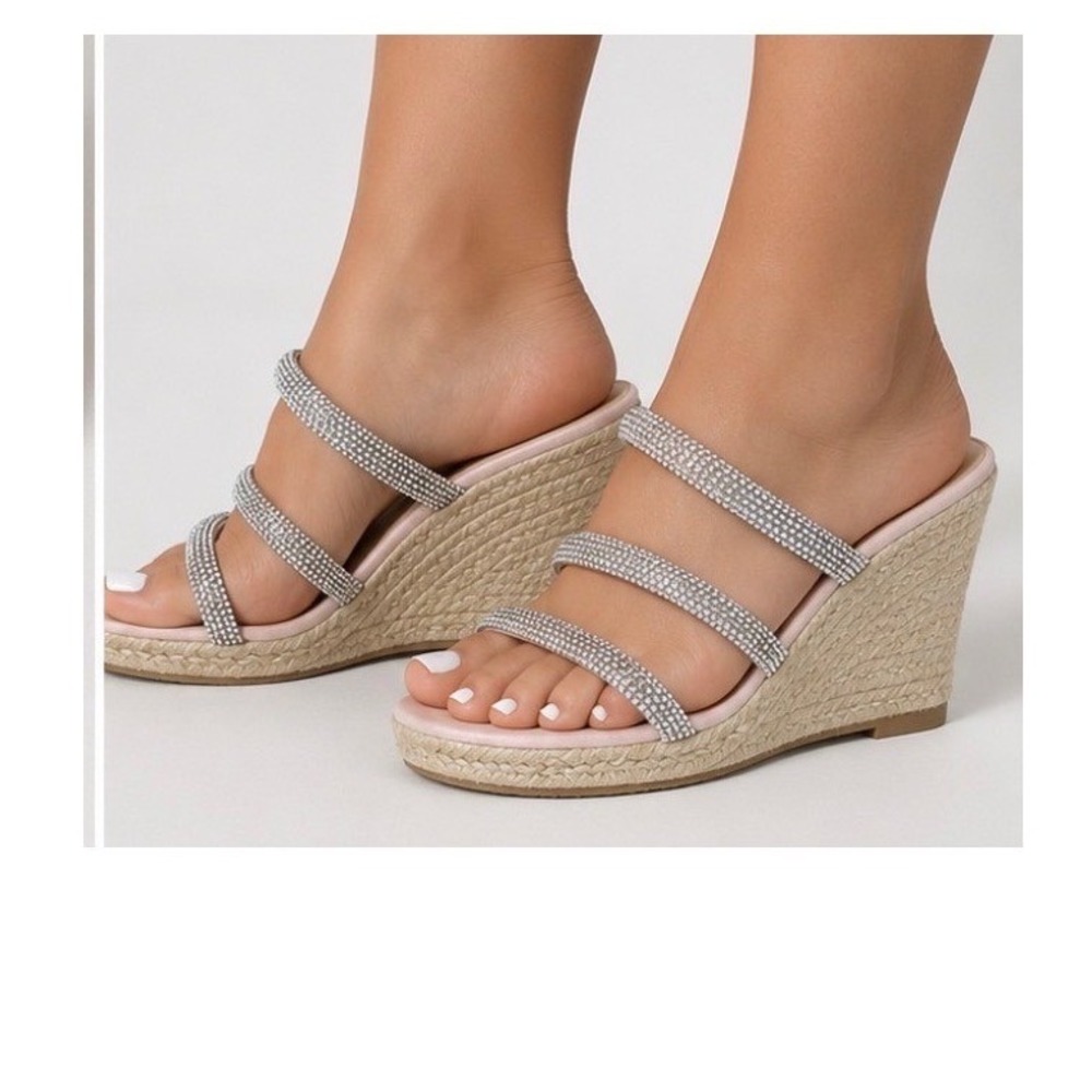Truffle Collection Women Pink Rhinestone Espadrille Wedge Sandals Size 9